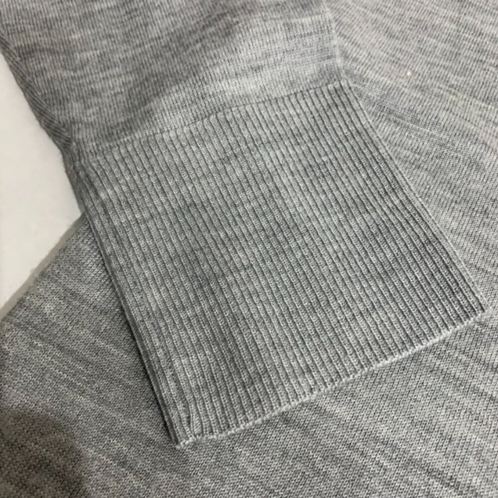 Banana Republic womens medium light gray merino wool sweater - Picture 3 of 11